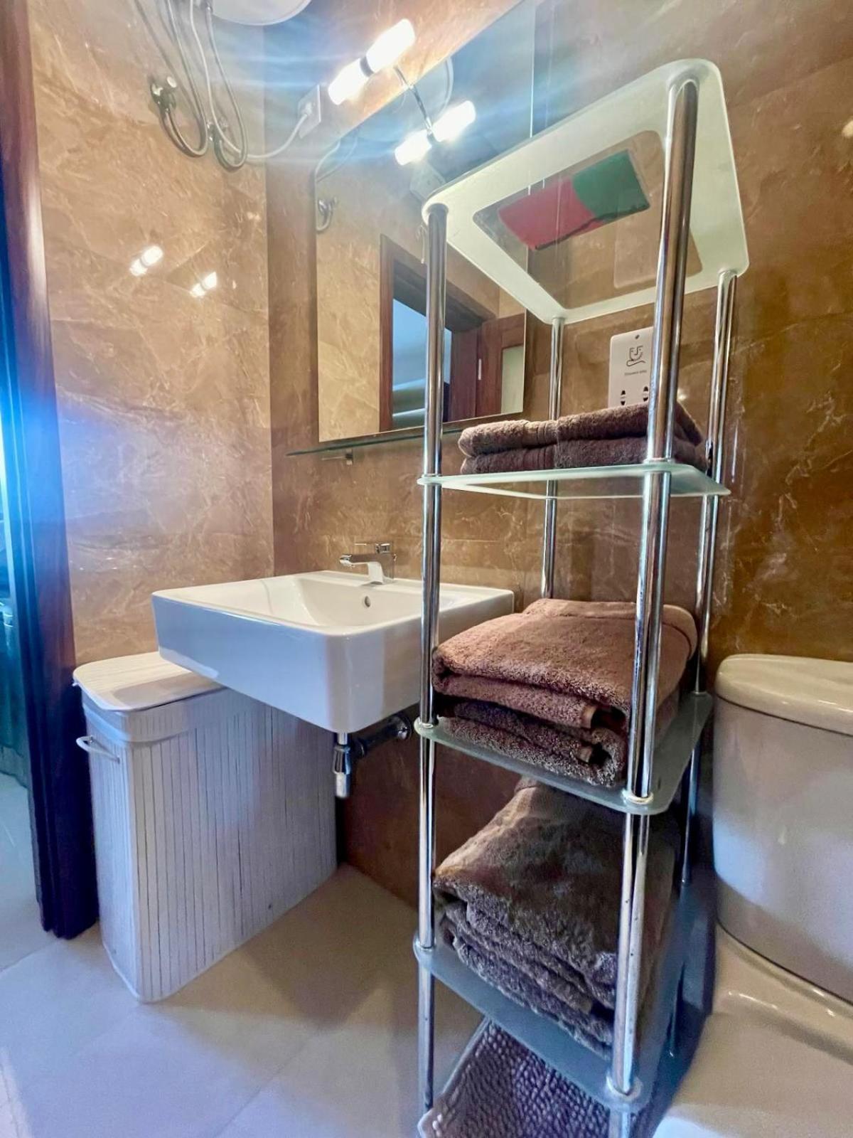Aron Seaviews Apartment Слима Екстериор снимка