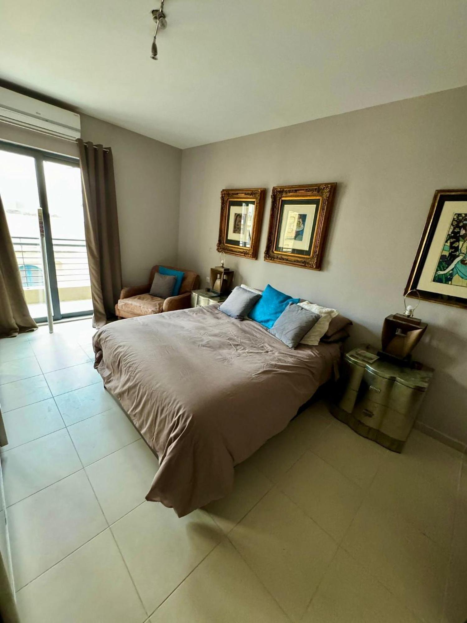 Aron Seaviews Apartment Слима Екстериор снимка