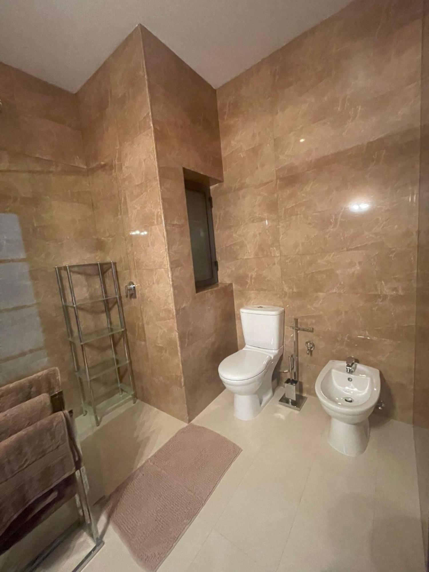 Aron Seaviews Apartment Слима Екстериор снимка